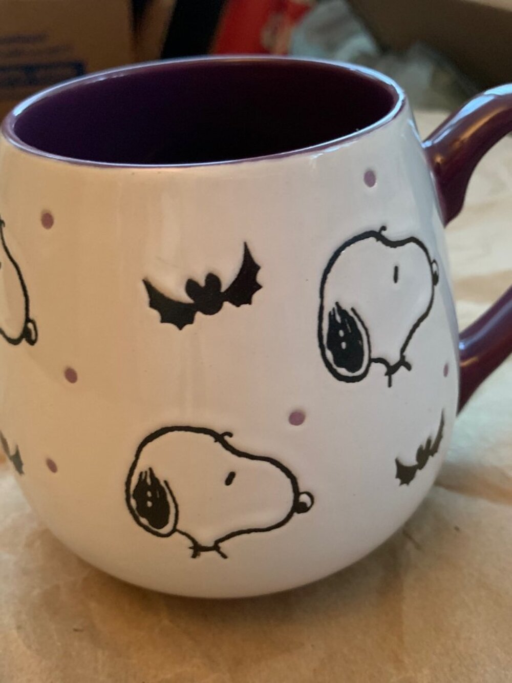 WHITE AND PURPLE SNOOPY HALLOWEEN MUG PRELOVED - Picture 2 of 5